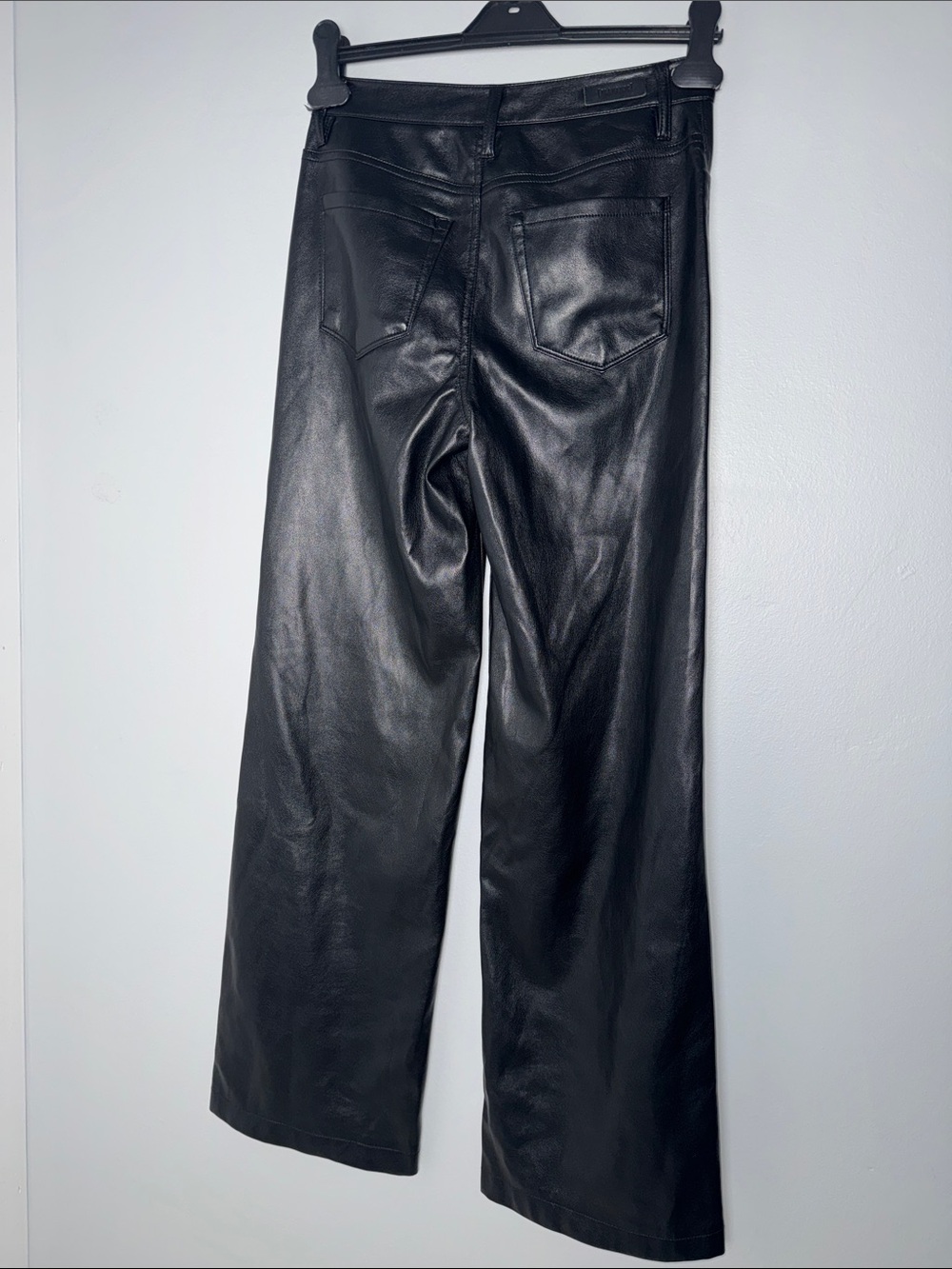 BLANKNYC Faux Leather Franklin Rib Cage Straight Pants/Size 25 - Picture 5 of 9